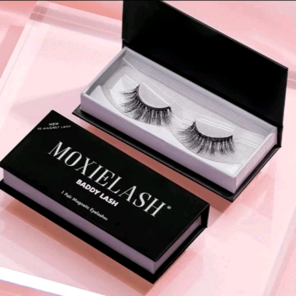 MoxieLash Baddy Lash‎ Magnetic Eyelashes Silk 5 Magnets Wear Count 25 KZ